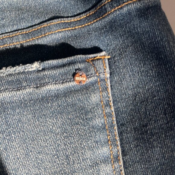 Mica womens jeans., Size 28, unique gold colored hardware - Picture 10 of 10